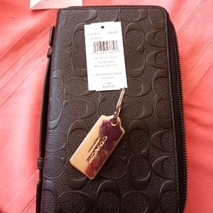 COACH brand new men's travel wallet and keychain
